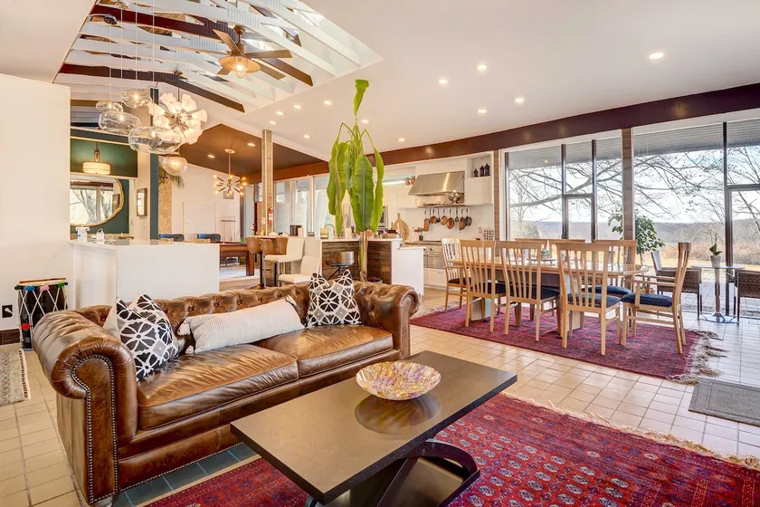 Stylish + Serene West Friendship Hidden Gem! - Image 1