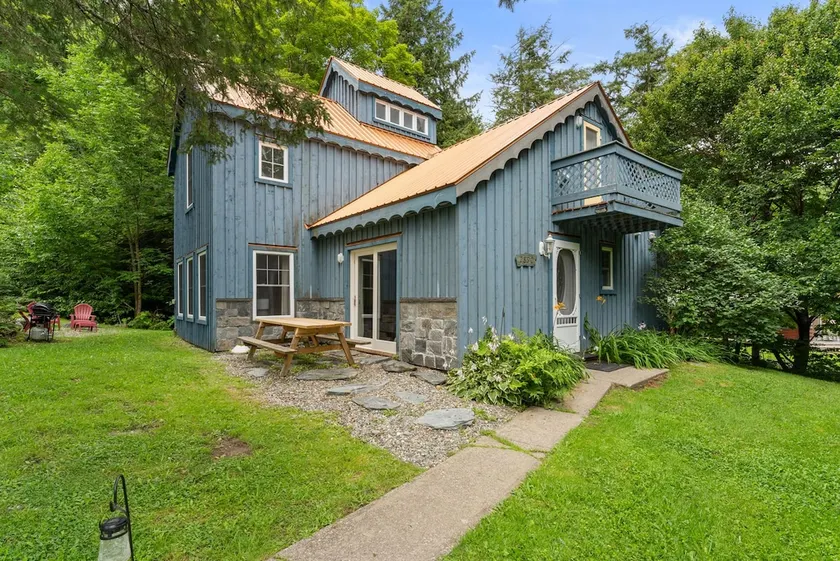 Chalet 3 Min to Smuggs | Fire Pit | Dog-Friendly - Image 1