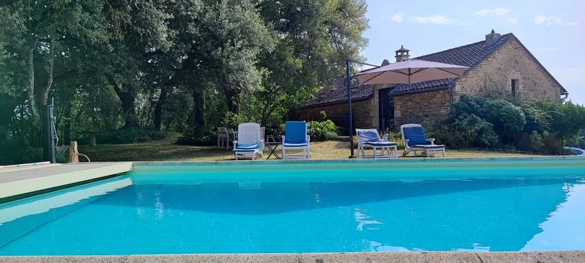 Vacation home with pool - Image 1