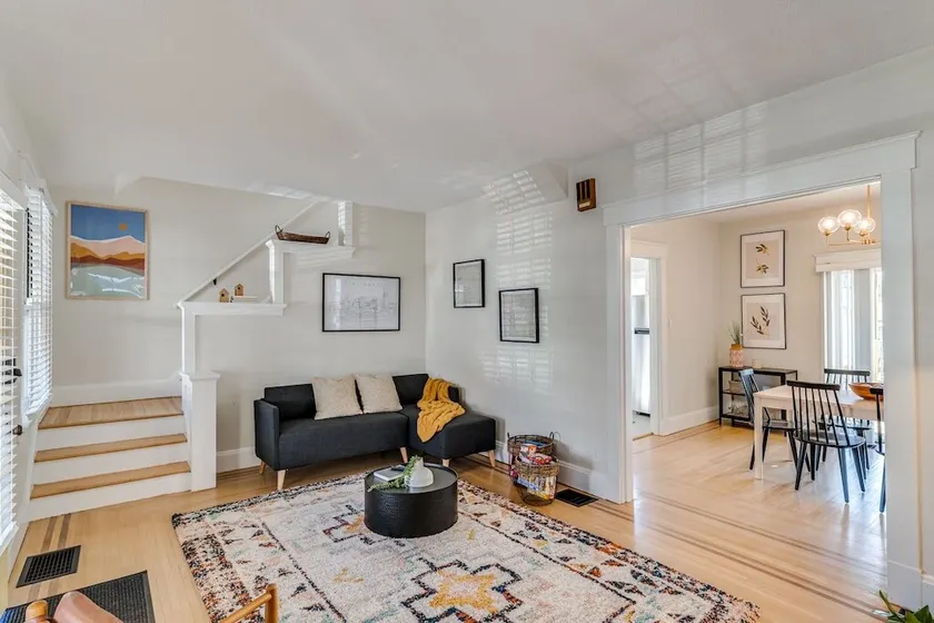 Fantabulous 2BR Oakley home! One block to popular Oakley square! - Image 1
