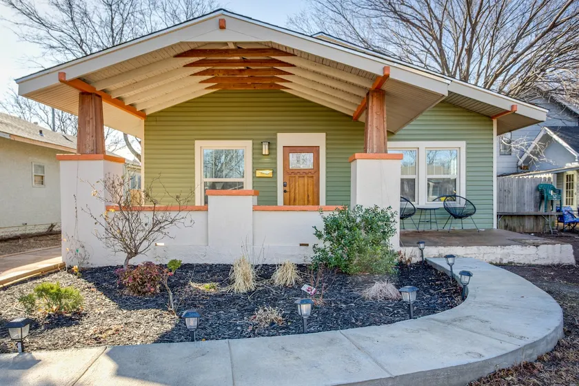 Chic Lawton Home, 5 Mins to Fort Sill! - Image 1