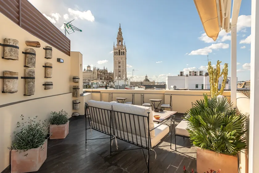 Angeles 6- Giralda Luxury by Valcambre - Image 1