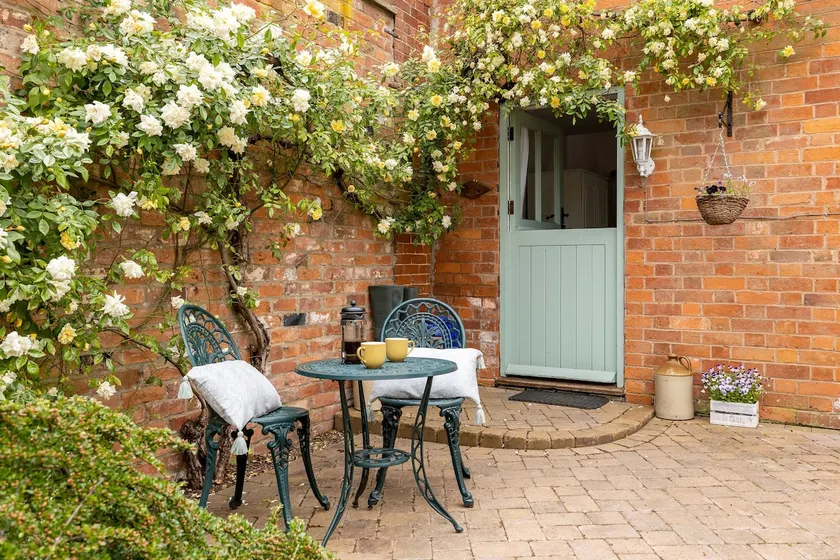 The Kiln: Romantic Oast House, Dogs & Tandem - Image 1