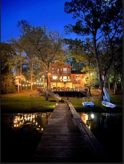 Beautiful & Relaxing River Views - Image 1