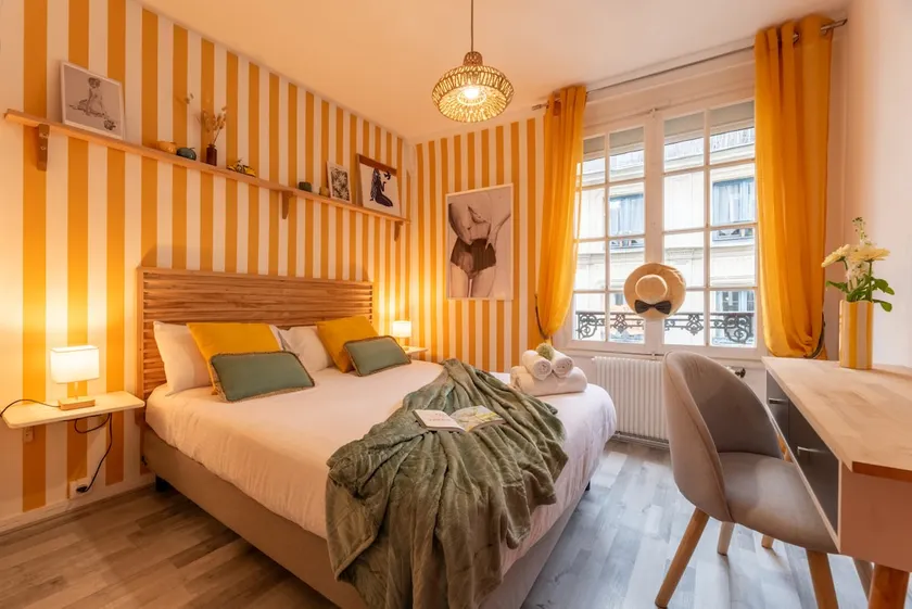 Quiet 2-room apartment in the city center, close to Rouen train station - Image 1