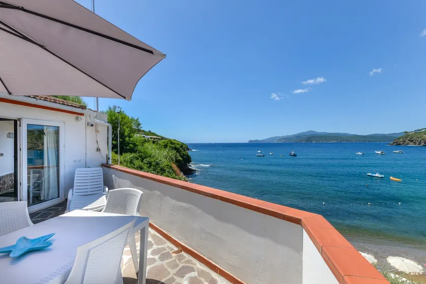 Ferienwohnung 'Villa Oda - Bilocale Sul Mare' mit Meerblick, WLAN und Klimaanlage - Image 1