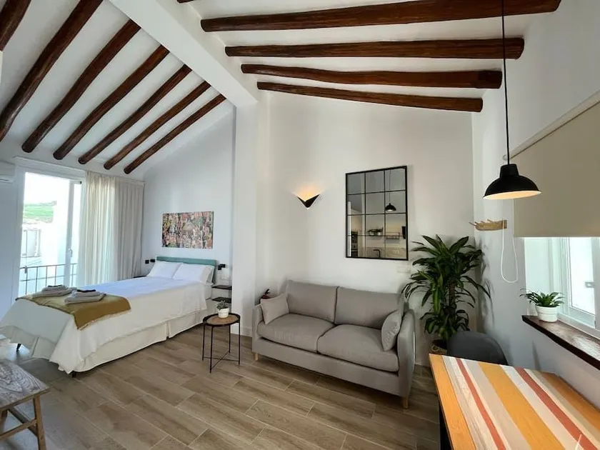Atroe Apartment - Image 1