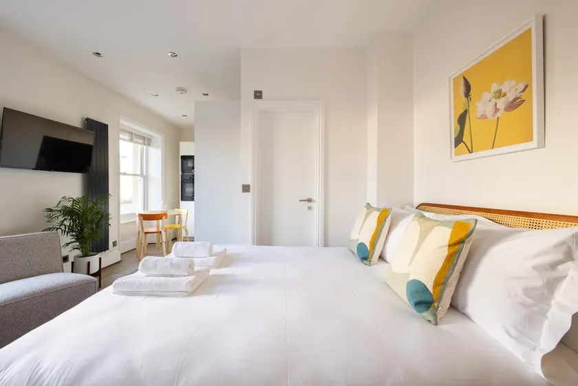 Fab Leicester Square Studio - Image 1