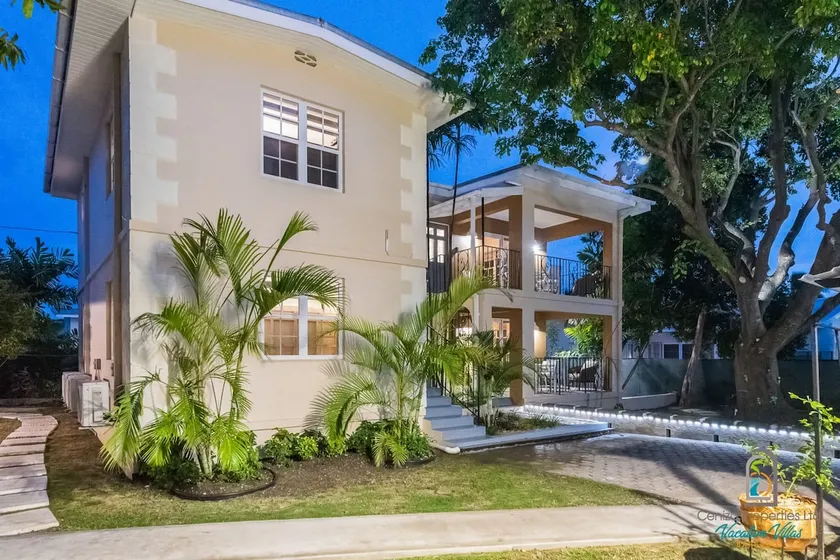 Private Porch Near Dover Beach and St. Lawrence - Image 1