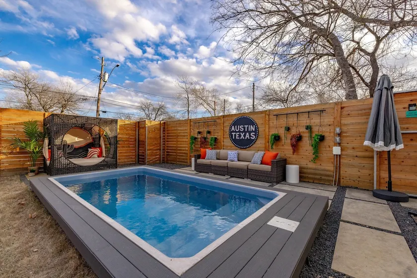The Bee’s Knees | Gorgeous Getaway | Private Pool - Image 1