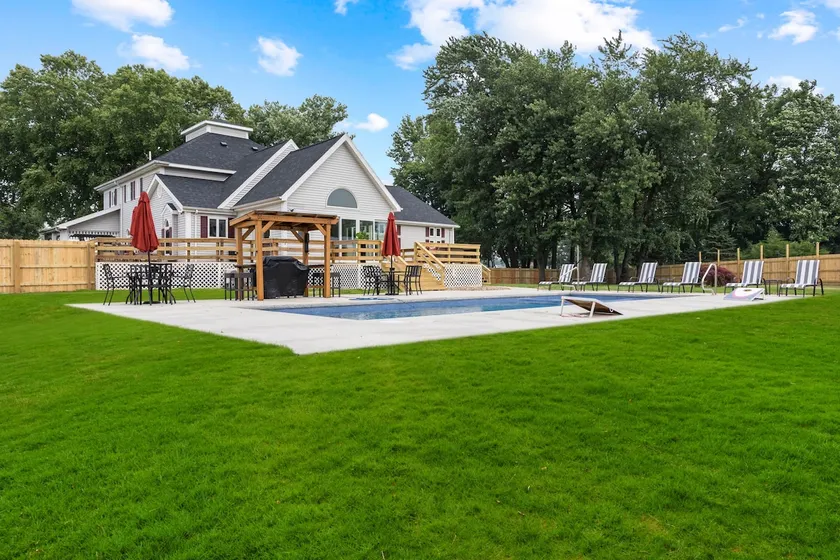 The Lodge with private pool - The Ultimate Retreat - Image 1