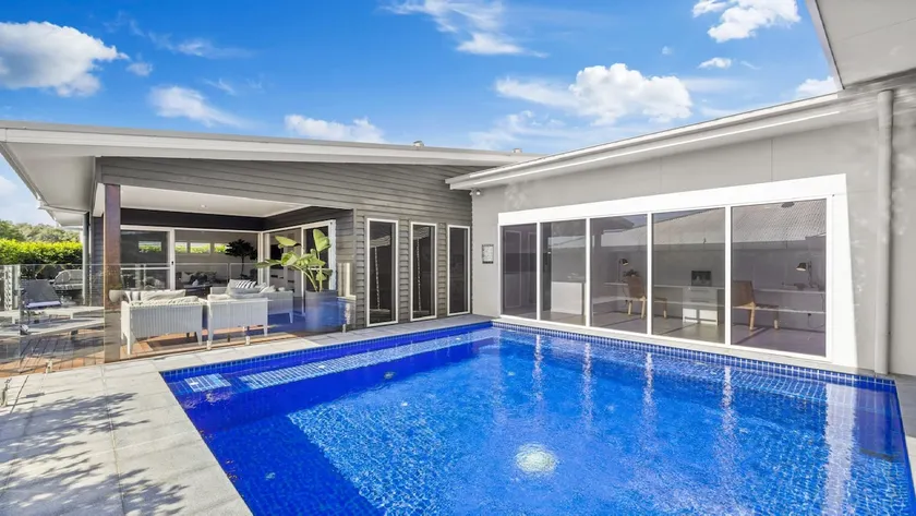 Oasis at Sapphire - Pool, Bike Paths, Family Fun - Image 1