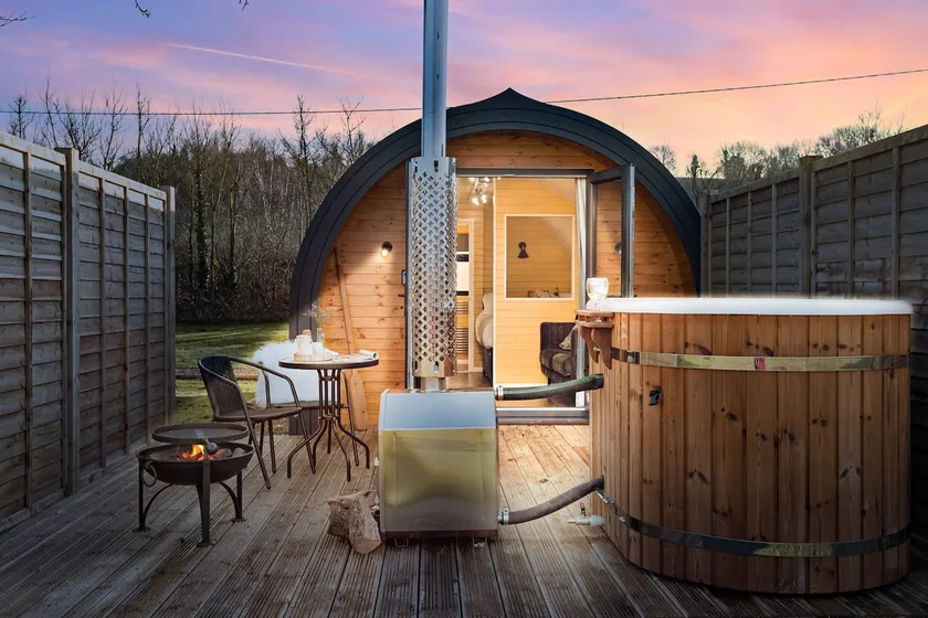 Morgan Sweet Glamping Pod - Free Wi-Fi - Image 1