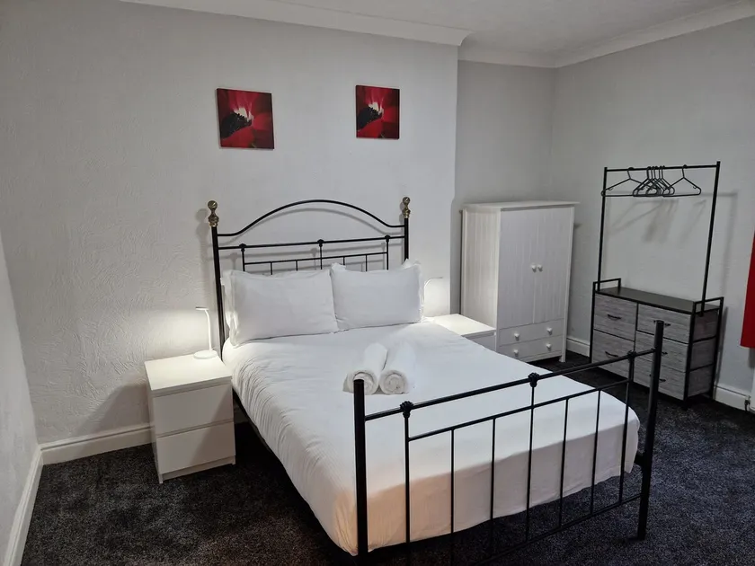 Birtley's Hidden Gem Diamond Apartment sleeps 6 Gu - Image 1