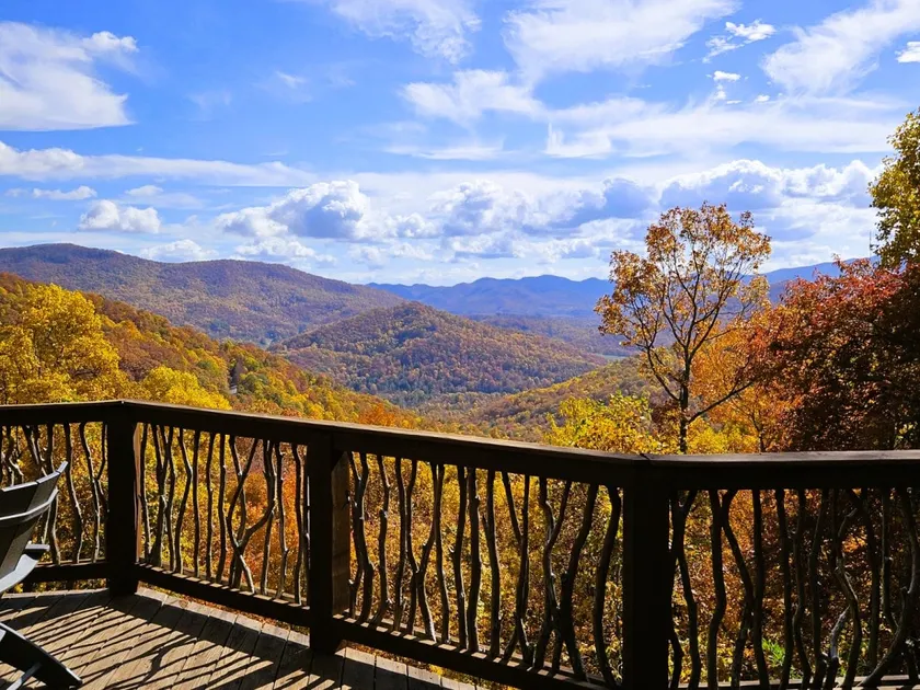 Amazing Mountain Views Black Mountain Asheville Cabin - Image 1