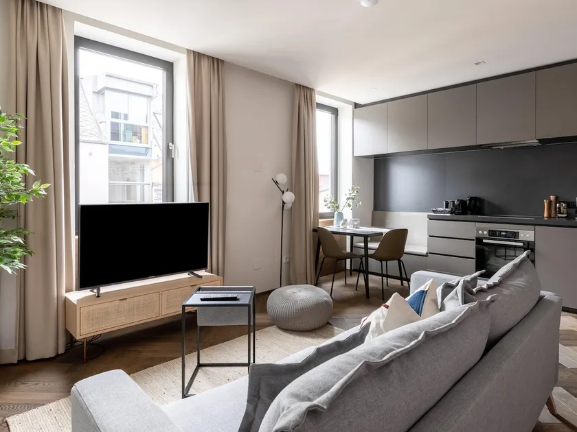 Limehome Linz Schillerstraße - Image 1