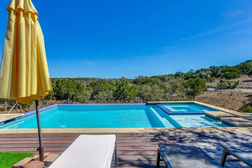 Infinity Edge Pool & Fire Pit: Spicewood Getaway! - Image 1