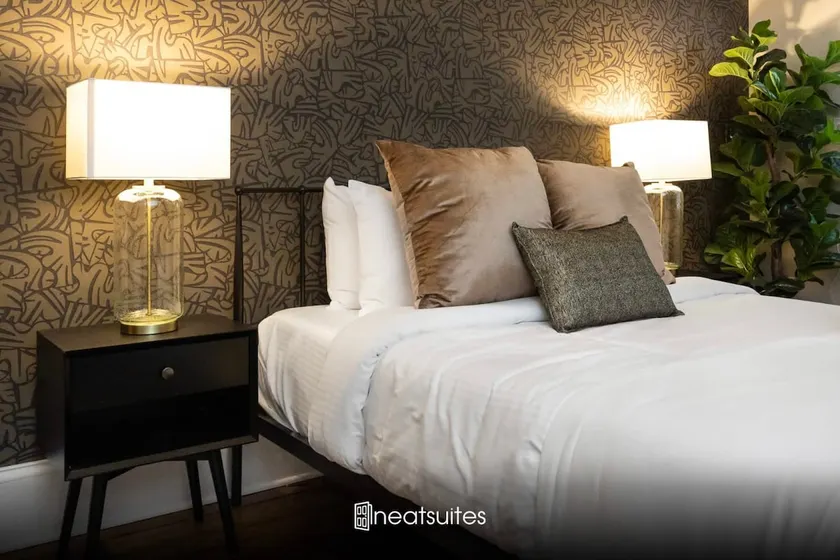 Walk to Downtown, Bars, Stadiums - Perfect for 4! - Image 1
