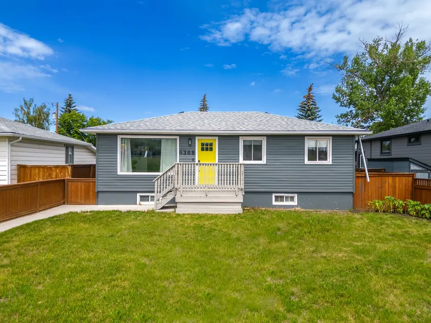 Yellow Door 2BDR Home in Bowness - Image 1