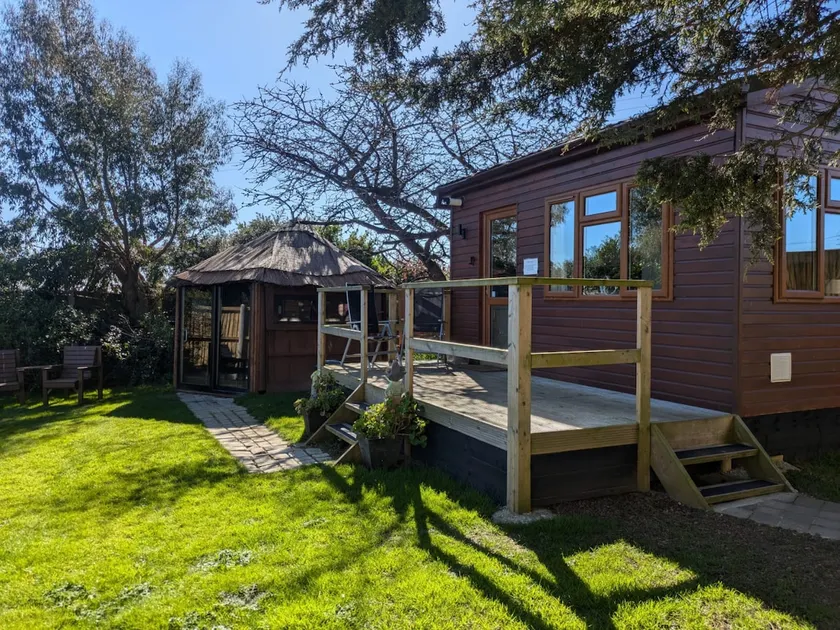 Love Nest (with Lazy Spa) near Deal, Kent - Image 1