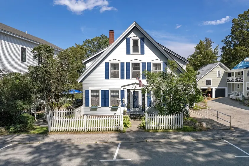 Ski Gunstock Mt • Walk to Church Landing • Pets - Image 1