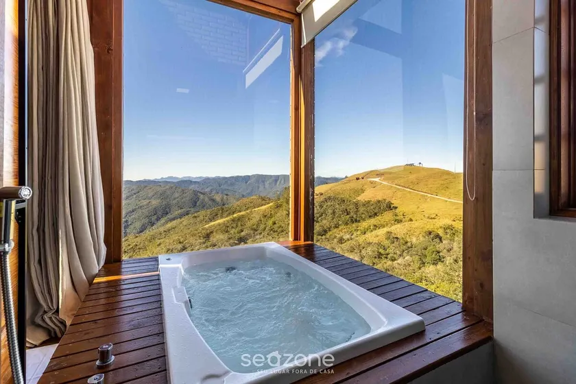 Spectacular cabin in the mountainous region VST008 - Image 1