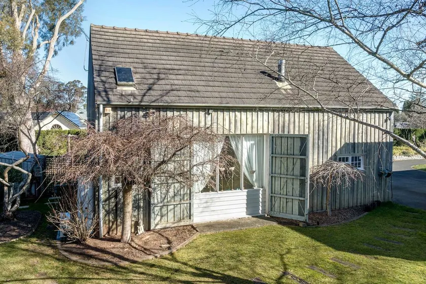 The Barn Burradoo - Image 1