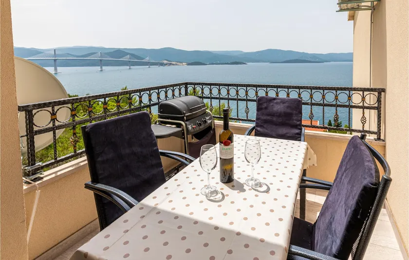 Amazing Apartment In Komarna With Wifi - Image 1
