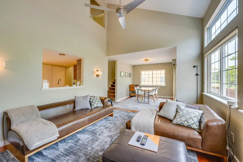13 Mi to Dtwn Denver: Arvada Townhome w/ Deck - Image 1