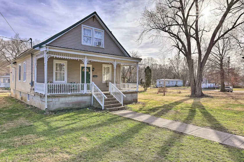 Manchester Getaway on Ohio River Scenic Byway - Image 1