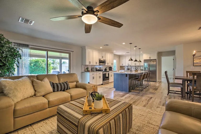 Putting Green, Community Perks: Sun City West Home - Image 1
