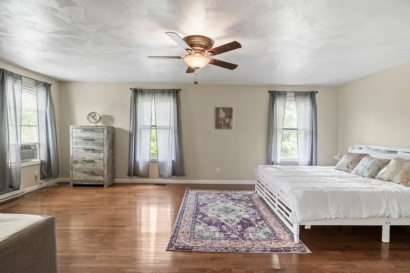 Hot Tub | Sleeps 22 | Near Ithaca | Wineries - Image 1