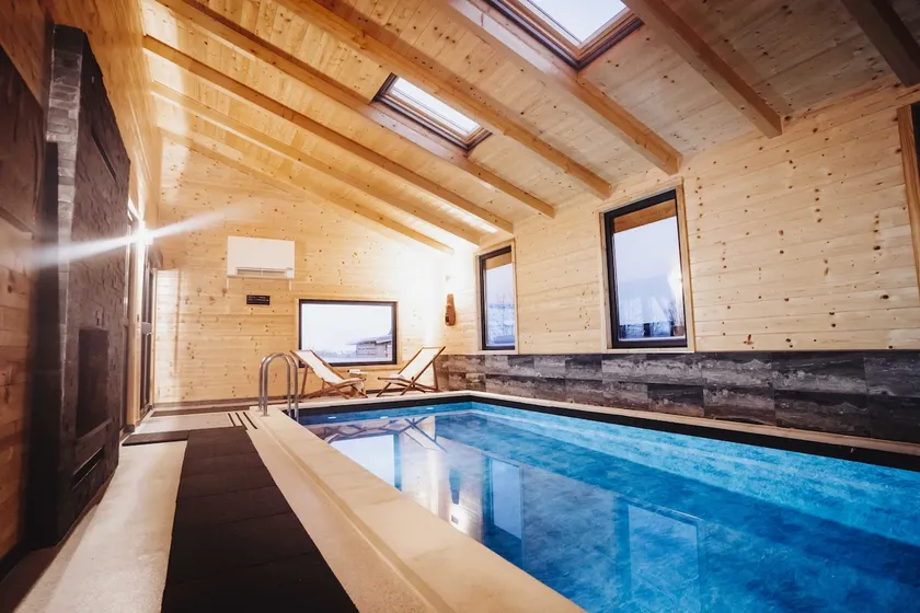 Holiday Home Nightswim Inn - Image 1