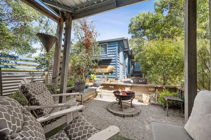 Idyllic Beach & Bush Retreat I Pet Friendly - Image 1