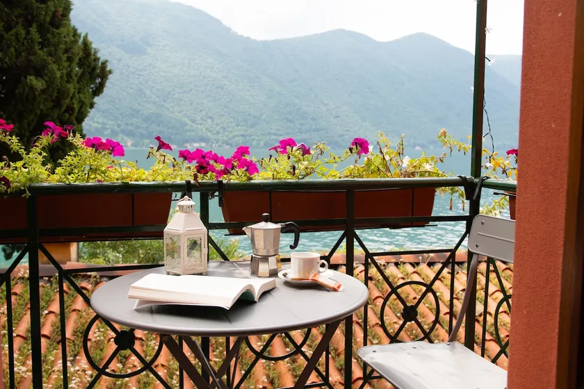 Fogazzaro Lake View Apartment - Image 1