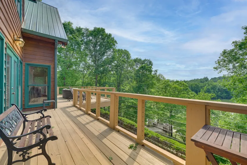 Secluded Cove & Fire Pit: Lake Wedowee Getaway - Image 1
