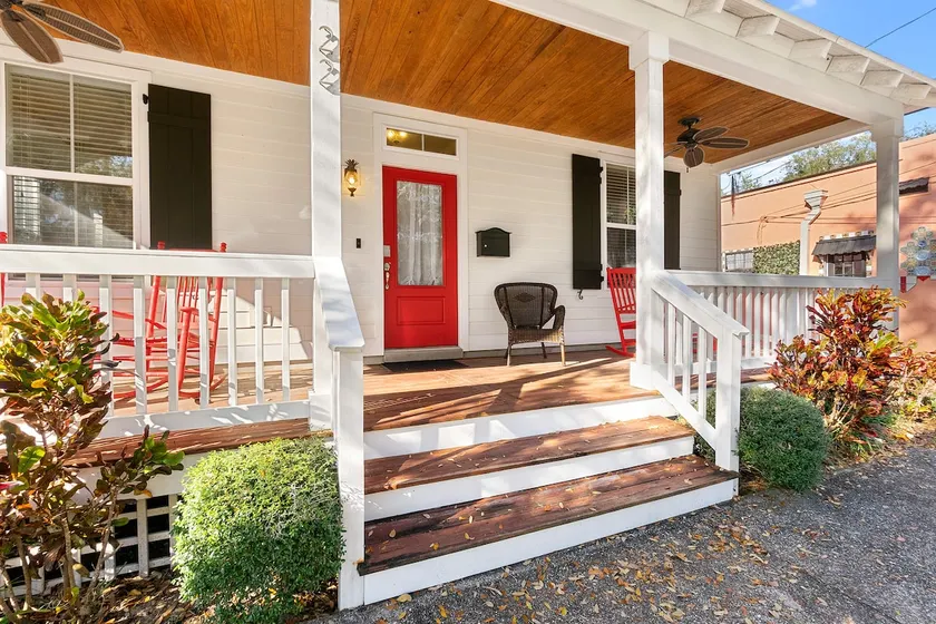 Fullerwood Delight- Mins to Beach and Downtown - Image 1