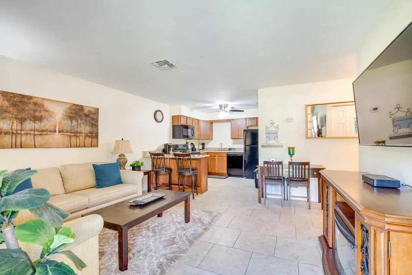 Apt 4 Mi to Ocala Dtwn Square! Easy US-301 Access - Image 1