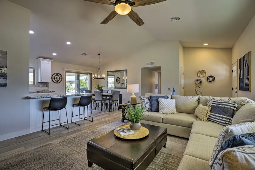 Putting Green, Grill: Home in Sun City West! - Image 1