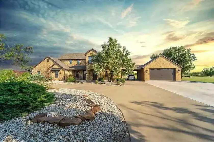 6 Bed 5 Bath Retreat at Possum Kingdom Lake.  Pool! Hot Tub! - Image 1
