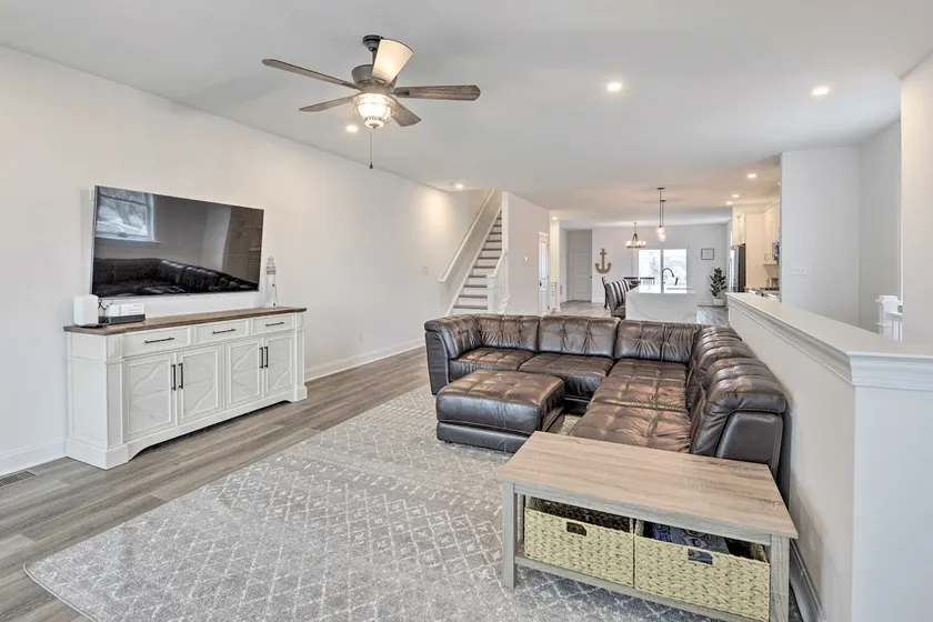 New Townhome < Half Mi to Beach! - Image 1