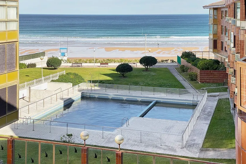 Superbe appartement près de la plage. - Image 1