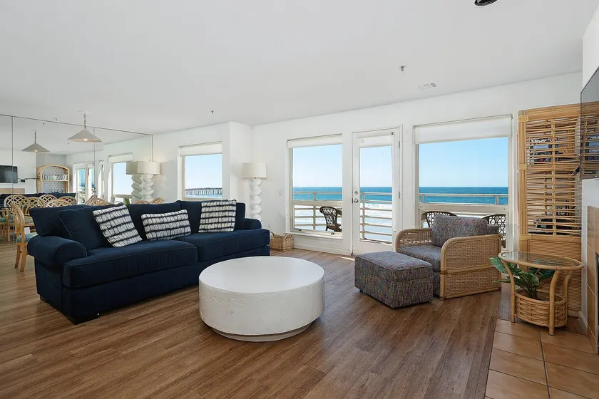 Beachfront Condo on 3rd Floor - Image 1