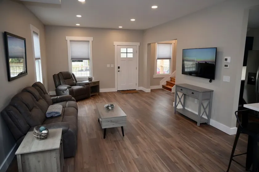 Lauralee’s Legacy House-Minutes to Cedar Point - Image 1