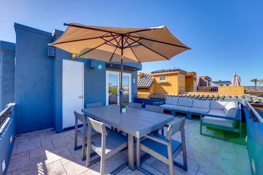 Massive Dream Beach Home - Dog Friendly, AC, Steps2Sand - Image 1