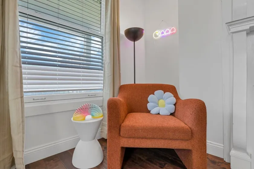 The Retro Sleepover Pad- 2 BR/1.5BA - Image 1