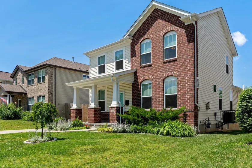 4BR w/ Garage Near SLU & Hospital | STL Fave - Image 1