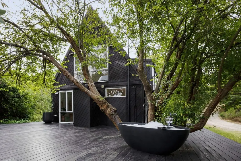 The Coast Country Cottage - Image 1