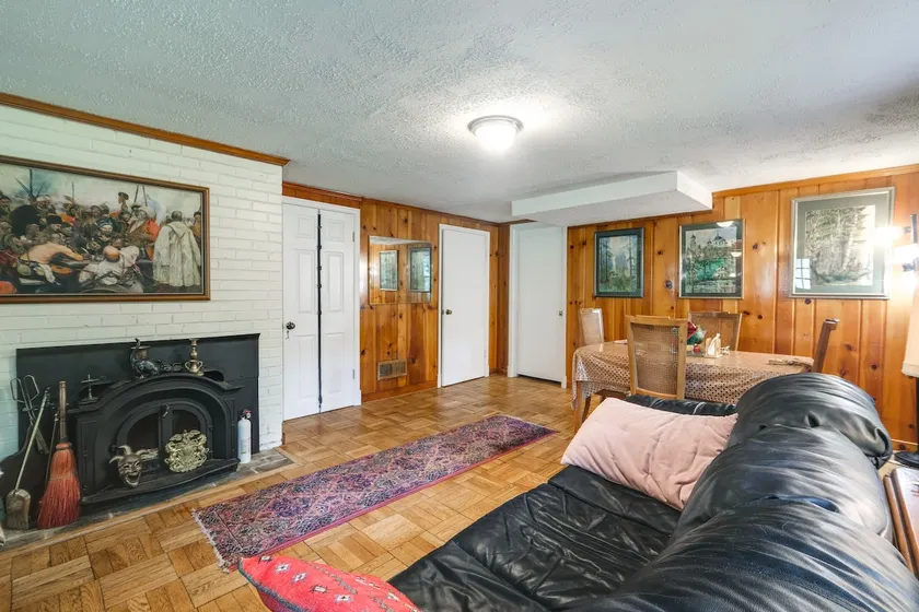 3 Mi to NIH! Spacious Bethesda Apt w/ Yard - Image 1