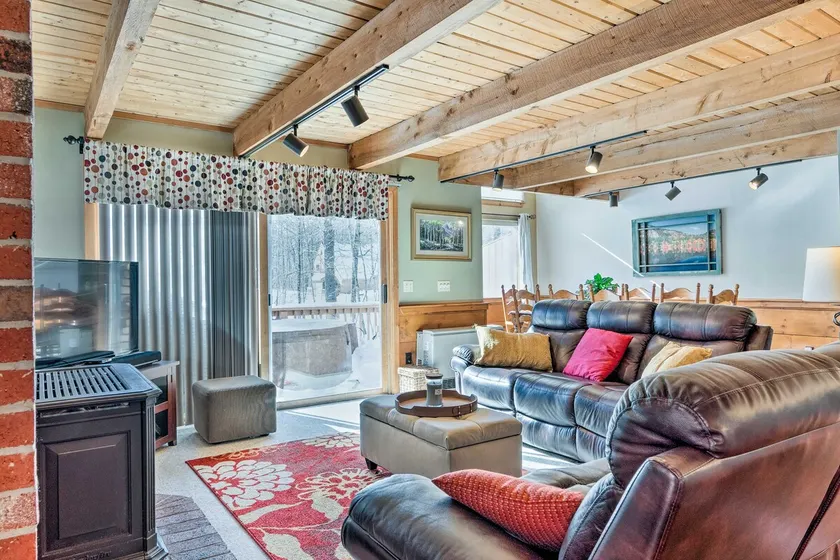 Cozy Conway Area Home ~ 4 Mi to Cranmore Mountain! - Image 1